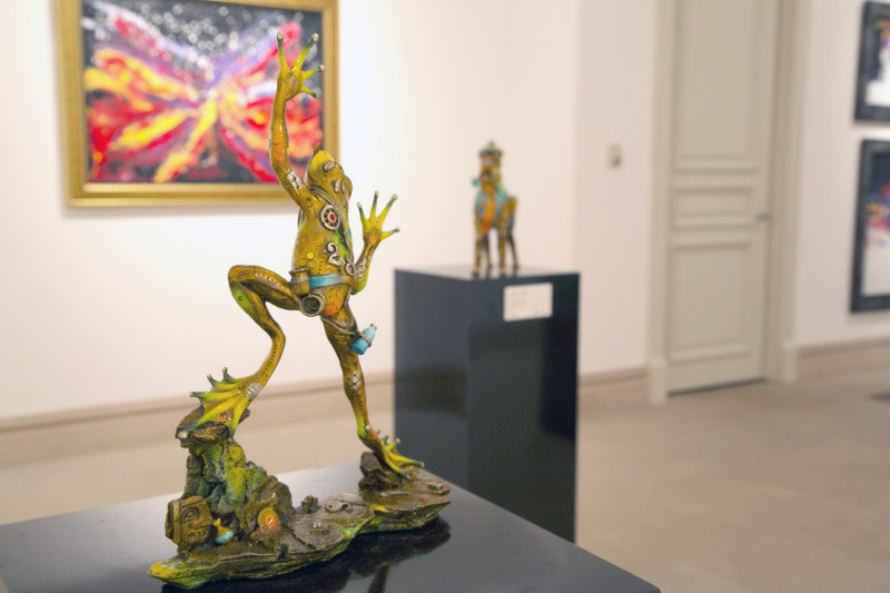 Sculpture Display on Behance How to Display Sculptures in Small Spaces