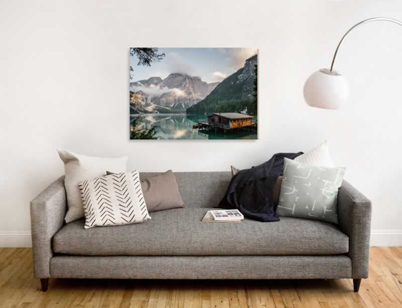 How to Choose the Right Artwork for Your Home
